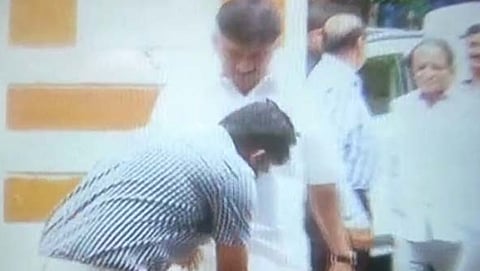 ಪ್ರತಾಪ್ ಸಿಂಹ, ಡಿ ಕೆ ಶಿವಕುಮಾರ್
