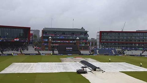 ಓಲ್ಡ್ ಟ್ರಾಫೋರ್ಡ್ ಮೈದಾನ