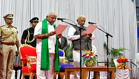 ಬಿಜೆಪಿ ರಾಜ್ಯಾಧ್ಯಕ್ಷ  ಬಿ.ಎಸ್.ಯಡಿಯೂರಪ್ಪ ಅವರು ಶುಕ್ರವಾರ ರಾಜ್ಯದ ನೂತನ ಮುಖ್ಯಮಂತ್ರಿಯಾಗಿ ಪ್ರಮಾಣವಚನ ಸ್ವೀಕರಿಸಿದರು. ಇಂದು ಸಂಜೆ 6.30ಕ್ಕೆ ರಾಜಭವನದ ಗಾಜಿನಮನೆಯಲ್ಲಿ ನಡೆದ ಸಮಾರಂಭದಲ್ಲಿ ರಾಜ್ಯಪಾಲ ವಜುಭಾಯಿ ವಾಲಾ ಅವರು ಬಿಎಸ್ ಯಡಿಯೂರಪ್ಪ ಅವರಿಗೆ ಪ್ರತಿಜ್ಞಾವಿಧಿ ಬೋಧಿಸಿದರು. 