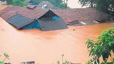ಕೊಡಗು: ಭೂಕುಸಿತದಿಂದ 11 ಮಂದಿ ನಾಪತ್ತೆ, ರಕ್ಷಣಾ ಕಾರ್ಯಾಚರಣೆ ಮುಂದುವರಿಕೆ