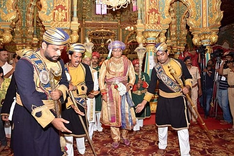 ಮೈಸೂರು ಅರಮನೆಯಲ್ಲಿ ಖಾಸಗಿ ದರ್ಬಾರ್ ಆರಂಭ