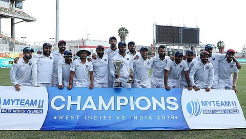 ಅಗ್ರ ಸ್ಥಾನಿ ಭಾರತ ತಂಡ