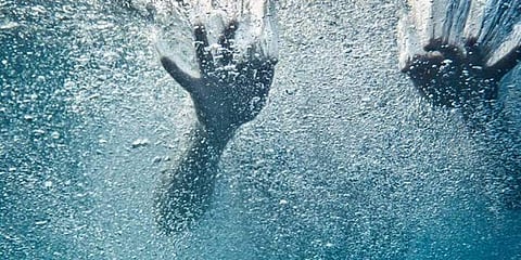 Family of four drowns in Gujarat's Narmada canal in alleged suicide attempt