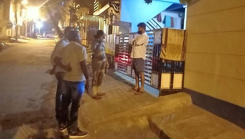 ರೌಡಿಗಳ ಮನೆಗಳ ಮೇಲೆ ಪೊಲೀಸ್ ದಾಳಿ