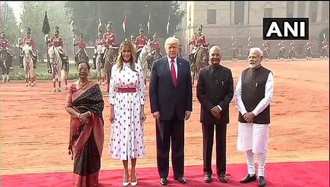 ರಾಷ್ಟ್ರಪತಿ ಭವನದ ಬಳಿ ಡೊನಾಲ್ಡ್ ಟ್ರಂಪ್ ದಂಪತಿ, ಪ್ರಧಾನಿ ಮೋದಿ