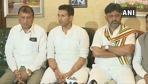 ಮಧ್ಯಪ್ರದೇಶ ಕಾಂಗ್ರೆಸ್ ನಾಯಕರೊಂದಿಗೆ ಡಿಕೆ ಶಿವಕುಮಾರ್