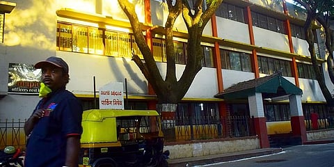 ಮ್ಯಾಪಲ್ಸ್ - ರೈಲ್ವೆ ಅಧಿಕಾರಿಗಳ ವಿಶ್ರಾಂತಿ ಗೃಹ