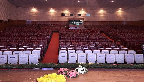 ಚೌಡಯ್ಯ ಮೆಮೋರಿಯಲ್ ಹಾಲ್ ನ ಸಂಗೀತ ಕಾರ್ಯಕ್ರಮಕ್ಕೆ ಬಂದಿದ್ದ ಪ್ರೇಕ್ಷಕನಲ್ಲಿ ಕೊರೋನಾ ವೈರಸ್!
