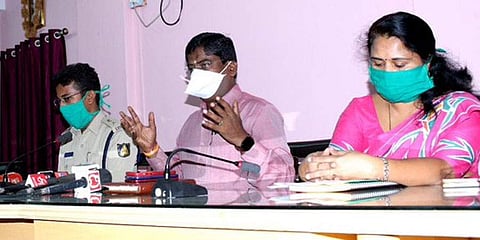 ಜಿಲ್ಲಾಧಿಕಾರಿ ಕ್ಯಾಪ್ಟನ್ ಡಾ.ಕೆ.ರಾಜೇಂದ್ರ