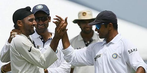 ಹರ್ಭಜನ್ ಸಿಂಗ್ - ರಾಹುಲ್ ದ್ರಾವಿಡ್