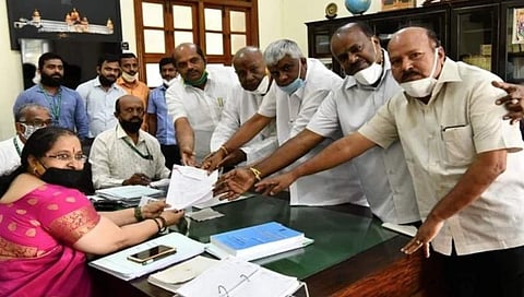 ರಾಜ್ಯಸಭೆ ಚುನಾವಣೆಗೆ ದೇವೇಗೌಡ ನಾಮಪತ್ರ ಸಲ್ಲಿಕೆ