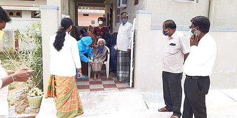 ಕೊರೋನಾ ವೈರಸ್ ಹೊಡೆದೊಡಿಸಿದ 'ಶತಾಯುಷಿ' ಅಜ್ಜಿ ಹಾಲಮ್ಮ