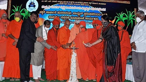 ವಿವಿಧ ಮಠಾಧೀಶರಿಂದ ಪಿಎಸ್‍ಎಸ್‍ಕೆ ಸಕ್ಕರೆ ಕಾರ್ಖಾನೆ ಪುನರ್ ಆರಂಭ