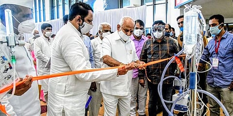 ಬಿಮ್ಸ್‌ಗೆ ನೇಸಲ್ ಕೆನೂಲಾ ಆಕ್ಸಿಜನ್ ಉಪಕರಣ ಸಮರ್ಪಿಸಿದ ಮುಖ್ಯಮಂತ್ರಿ ಯಡಿಯೂರಪ್ಪ'