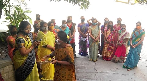 ತುಮಕೂರಿನಲ್ಲಿ ವಿದ್ಯಾರ್ಥಿಗಳ ಸ್ವಾಗತಕ್ಕೆ ಶಿಕ್ಷಕರ ಸಿದ್ಧತೆ