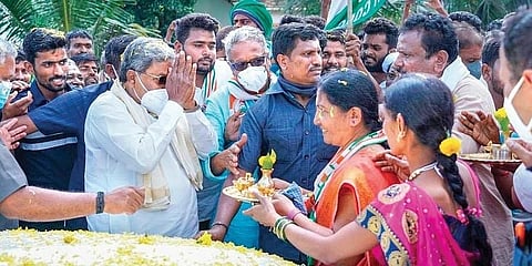 ಹಾನಗಲ್ ನಲ್ಲಿ ಮಾಜಿ ಸಿಎಂ ಸಿದ್ದರಾಮಯ್ಯ