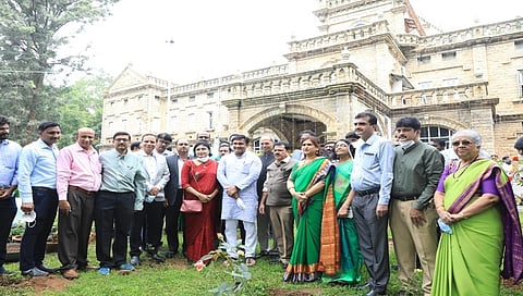 ಮಿಂಟೋ ಕಣ್ಣಾಸ್ಪತ್ರೆಯ 125 ನೇ ವಾರ್ಷಿಕೋತ್ಸವ ಅಂಗವಾಗಿ ಸಸಿ ನೆಡುವ ಕಾರ್ಯಕ್ರಮ
