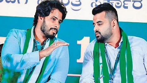 ನಿಖಿಲ್ ಕುಮಾರಸ್ವಾಮಿ ಮತ್ತು ಪ್ರಜ್ವಲ್ ರೇವಣ್ಣ