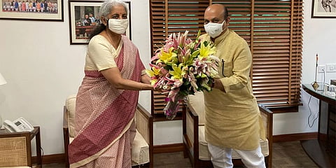 ನಿರ್ಮಲಾ ಸೀತಾರಾಮನ್ ರೊಂದಿಗೆ ಸಿಎಂ ಬೊಮ್ಮಾಯಿ
