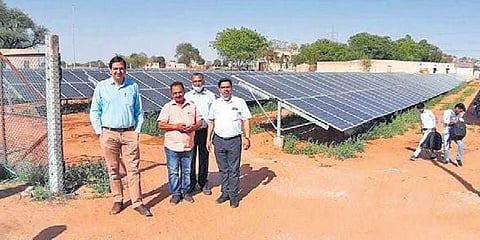 ಸೋಲಾರ್ ಘಟಕ ಎದುರು ದೇವ್ ಕಿರಣ್ ಪುತ್ರ ಅಮಿತ್