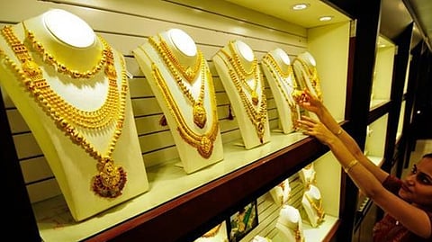 Today's gold rate is ₹14,981 per 1 gram