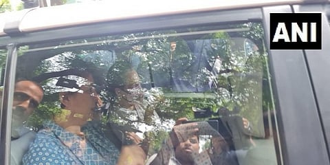 ಪುತ್ರಿ ಪ್ರಿಯಾಂಕಾ ಗಾಂಧಿ ವಾದ್ರಾ ಜೊತೆಗೆ ಇ.ಡಿ ಕಚೇರಿಗೆ ಆಗಮಿಸಿದ ಸೋನಿಯಾ ಗಾಂಧಿ