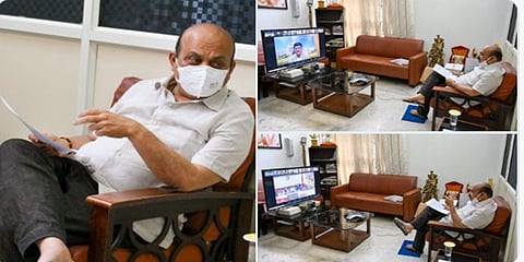 ಅಧಿಕಾರಿಗಳೊಂದಿಗೆ ವಿಡಿಯೋ ಸಂವಾದ ನಡೆಸಿದ ಸಿಎಂ ಬಸವರಾಜ ಬೊಮ್ಮಾಯಿ