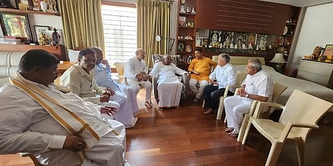 ದೇವೇಗೌಡರ ಆರೋಗ್ಯ ವಿಚಾರಿಸಿದ ಸಿಎಂ ಬೊಮ್ಮಾಯಿ