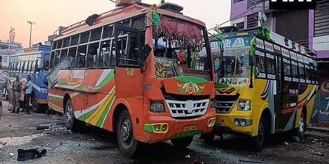 ಬಾಂಬ್ ಸ್ಫೋಟಗೊಂಡ ಬಸ್