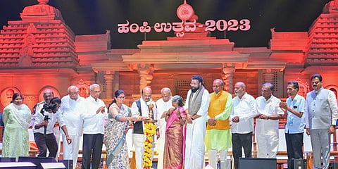 ಸಿಎಂ ಬೊಮ್ಮಾಯಿ ಅವರಿಂದ ಹಂಪಿ ಉತ್ಸವಕ್ಕೆ ಚಾಲನೆ