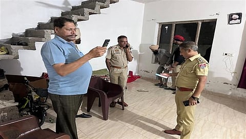 ಪೊಲೀಸರಿಂದ ಪರಿಶೀಲನೆ