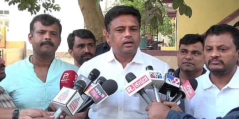 ಶಾಸಕ ರವಿ ಗಣಿಗ
