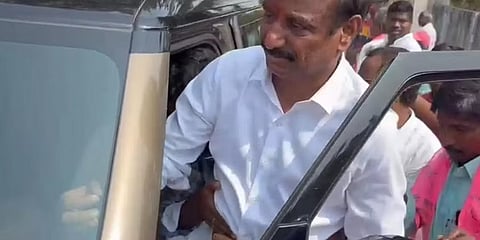 ಬಿಆರ್‌ಎಸ್ ಸಂಸದ ಪ್ರಭಾಕರ್ ರೆಡ್ಡಿಗೆ ಚಾಕು ಇರಿತ