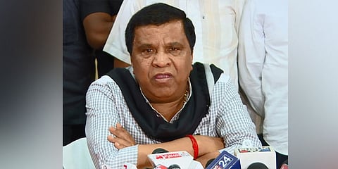 ಮಾಜಿ ಸಂಸದ ಎಲ್​.ಆರ್.ಶಿವರಾಮೇಗೌಡ