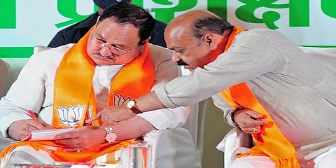 ಜೆಪಿ ನಡ್ಡಾ ಅವರೊಂದಿಗಿರುವ ಸಿಎಂ ಬಸವರಾಜ ಬೊಮ್ಮಾಯಿ