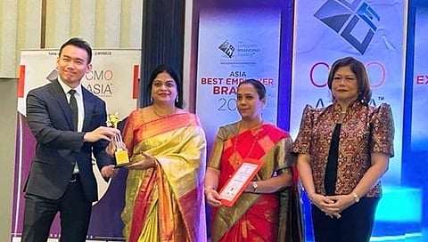 ಸಿಂಗಾಪುರ​​ದಲ್ಲಿ ನಡೆದ ಪ್ರಶಸ್ತಿ ಪ್ರದಾನ ಸಮಾರಂಭ.