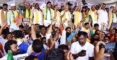 ಪ್ರತಿಭಟನೆ ನಡೆಸುತ್ತಿರುವ ಬಿಜೆಪಿ ನಾಯಕರು.