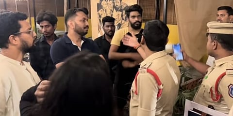 ಸಾಕ್ಷ್ಯಚಿತ್ರದ ಪ್ರದರ್ಶನ ಸ್ಥಗಿತಗೊಳಿಸಿದ ಪೊಲೀಸರು