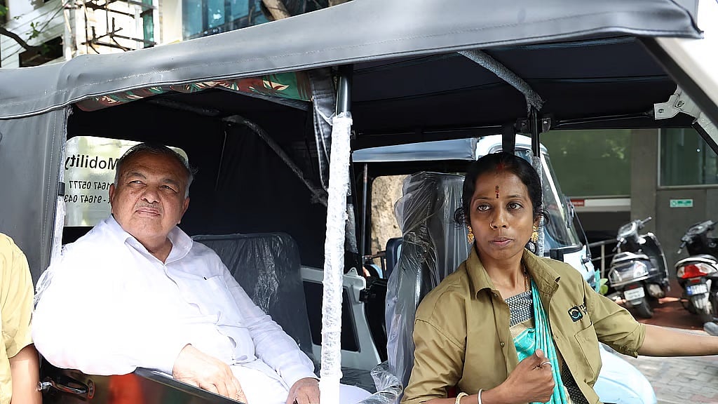 ಮಹಿಳೆಯರು-ಮಂಗಳಮುಖಿಯರಿಗೆ ಉಚಿತ ಆಟೋ ಚಾಲನಾ ತರಬೇತಿ: ಸಚಿವ ರಾಮಲಿಂಗಾ ರೆಡ್ಡಿ