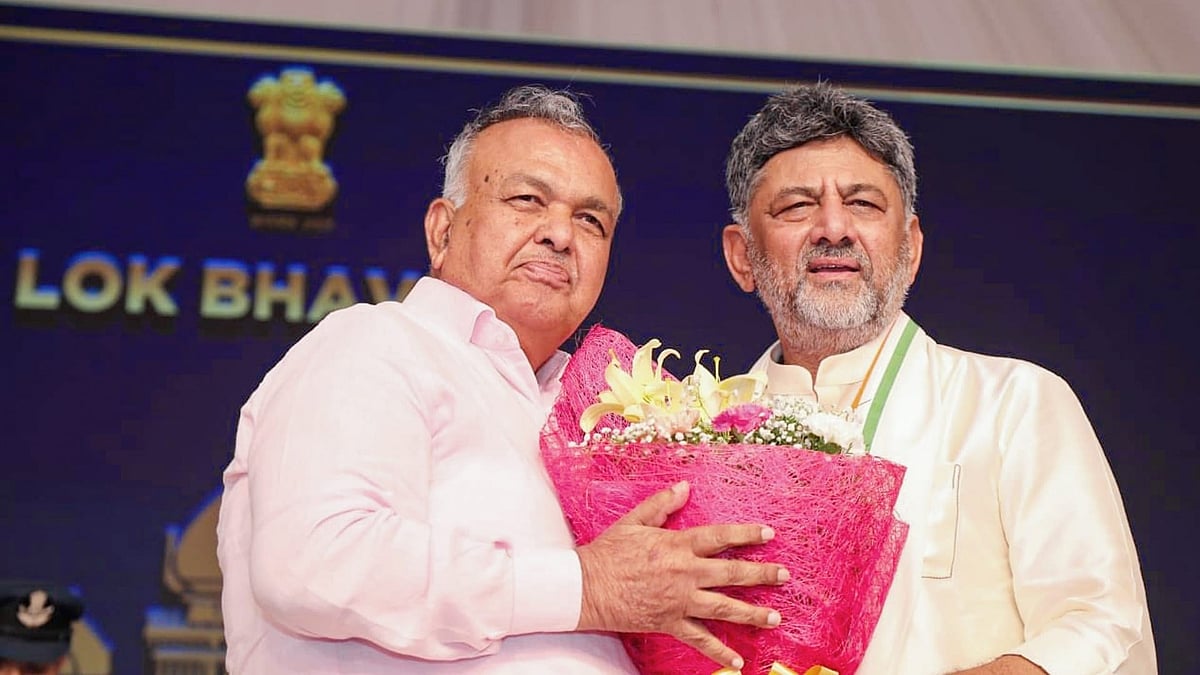 100 ದಿನಗಳ ಹೊಸ್ತಿಲಲ್ಲಿ ಡಿಕೆಶಿ ಸರ್ಕಾರ: ಸಾಧನೆಗಳ ಪಟ್ಟಿ ಹಿಡಿದು ಕಾಂಗ್ರೆಸ್ ಅಖಾಡಕ್ಕೆ, ‘ಯು-ಟರ್ನ್’ ಅಸ್ತ್ರದೊಂದಿಗೆ ವಿಪಕ್ಷಗಳ ಕೌಂಟರ್‌..!