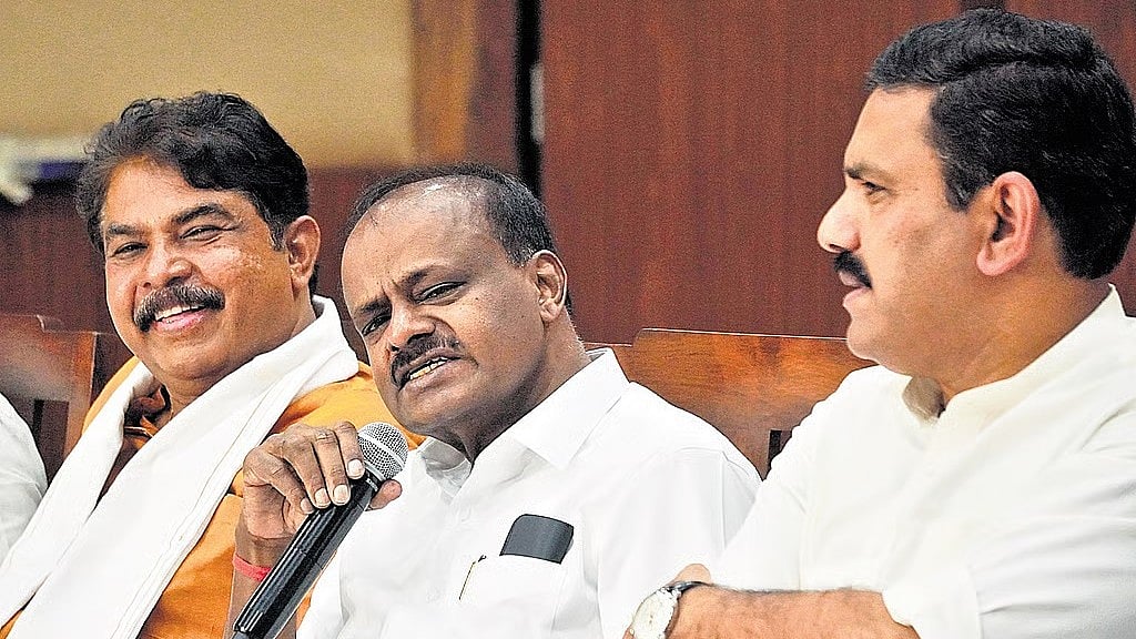 2028 ವಿಧಾನಸಭಾ ಚುನಾವಣೆ: BJP ಬಣ ಬಡಿದಾಟದ ಲಾಭ JDSಗೆ?; NDA ಸಿಎಂ ರೇಸ್‌ನಲ್ಲಿ ಕುಮಾರಸ್ವಾಮಿ ಹೆಸರು ಮುನ್ನೆಲೆಗೆ..!
