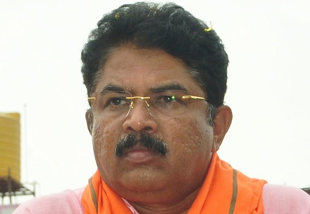 ರಾಜ್ಯದಲ್ಲಿ ಬರ ತಾಂಡವ: ದೆಹಲಿಯಲ್ಲಿ ಕೈ ನಾಯಕರ ಜಾಲಿ ಟ್ರಿಪ್; ಮೋದಿ ಟೀಕಿಸಲು ಕಾಂಗ್ರೆಸ್ ಗೆ ನೈತಿಕ ಹಕ್ಕಿಲ್ಲ; ಅಶೋಕ್
