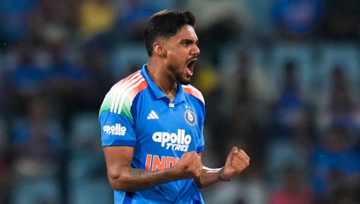 ಇಂಗ್ಲೆಂಡ್ ಬ್ಯಾಟ್ಸ್‌ಮನ್ ಕಡೆಗೆ ಚೆಂಡು ಎಸೆದ ಗುರ್ನೂರ್ ಬ್ರಾರ್‌; ಭಾರತದ ವೇಗಿಗೆ ಎಚ್ಚರಿಕೆ ನೀಡಿದ ICC!