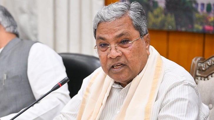 ಸಿಡ್ಡರಾಮಯ್ಯ ವಿರುದ್ಧ ಸ್ಟಿಂಗ್ ಆಪರೇಶನ್ ಕುರಿತು ನ್ಯಾಯಾಂಗ ತನಿಖೆಗೆ ಆಗ್ರಹ; ಹೈಕೋರ್ಟ್ ಮುಖ್ಯ ನ್ಯಾಯಮೂರ್ತರಿಗೆ ಪೆನ್ ಡ್ರೈವ್ ಸಲ್ಲಿಕೆ