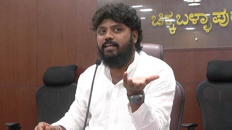 ರಾಕ್ಷಾ ರಾಮಯ್ಯ ಅವರು ರಾಜಕೀಯ ಹೇಳಿಕೆಗಳ ಕುರಿತು ಪ್ರದೀಪ್ ಈಶ್ವರ್ ಅವರನ್ನು ಪ್ರಶ್ನಿಸಿದರು