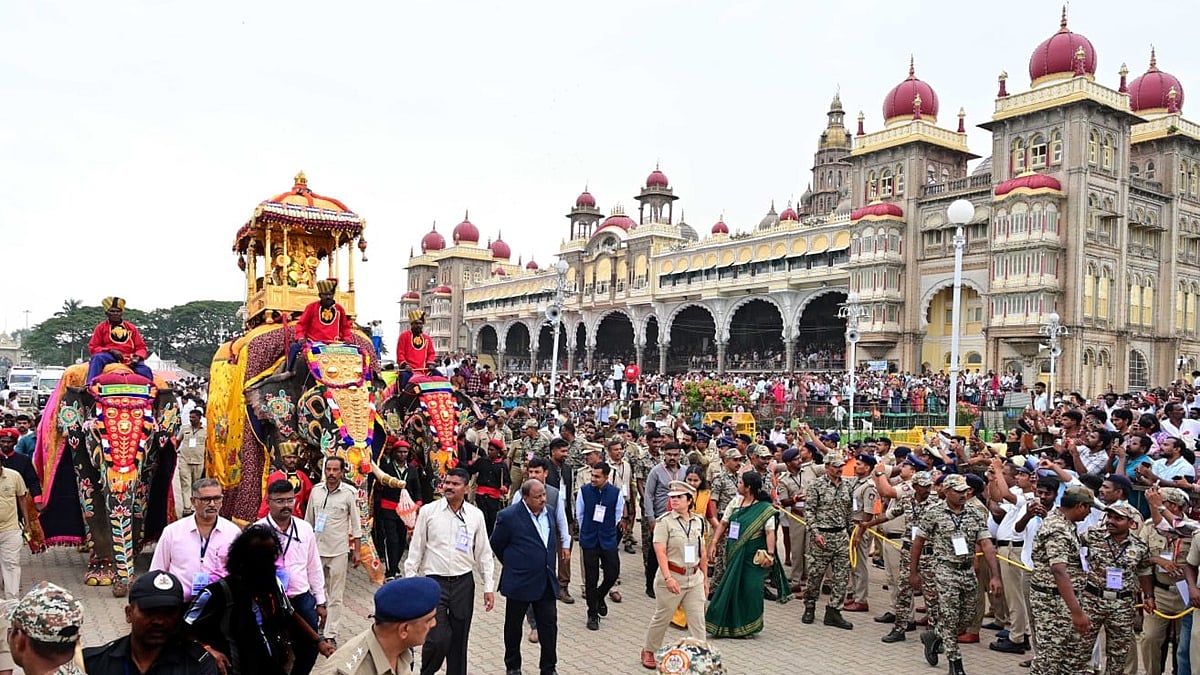 ವೈಭವದ ಜಂಬೂ ಸವಾರಿ, ಪಂಜಿನ ಕವಾಯತು, ಸಿಡಿಮದ್ದು ಪ್ರರ್ದಶನ...: ಮೈಸೂರು ದಸರಾ 2026ಕ್ಕೆ ವರ್ಣರಂಜಿತ ತೆರೆ