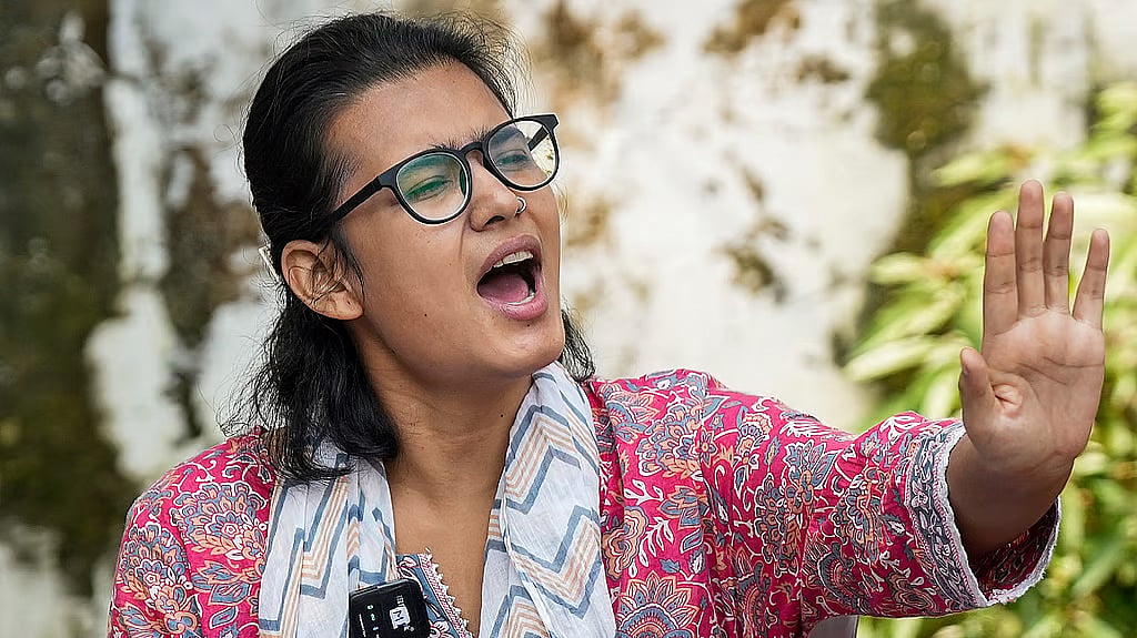 ಯಾರ ಶಾಂತಿ ಕಾಪಾಡಬೇಕು..? ಸರ್ಕಾರದ ವಿರುದ್ಧ ಧ್ವನಿ ಎತ್ತಿದರೆ ಶಾಂತಿ ಭಂಗವೇ?: ಶಾಂತಿ ಬಾಂಡ್ ತಿರಸ್ಕರಿಸಿದ ನೇಹಾ ಬೋರಾ; ದೆಹಲಿ ಪೊಲೀಸ್ ನೋಟಿಸ್ ವಿರುದ್ಧ ಆಕ್ರೋಶ..!