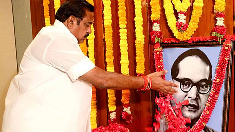 136-வது பிறந்த நாள்: அம்பேத்கர் படத்திற்கு மலர் தூவி மரியாதை செலுத்திய எடப்பாடி பழனிசாமி