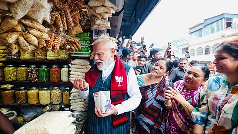 மேற்கு வங்க தேர்தல் வெற்றிக் கொண்டாட்டத்தின்போது ஸ்வீட் உடன் ஜால்முரியும் வழங்கப்படும்: பிரதமர் மோடி