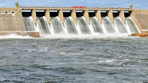 பவானிசாகர் அணையின் நீர்மட்டம் தொடர்ந்து சரிவு
